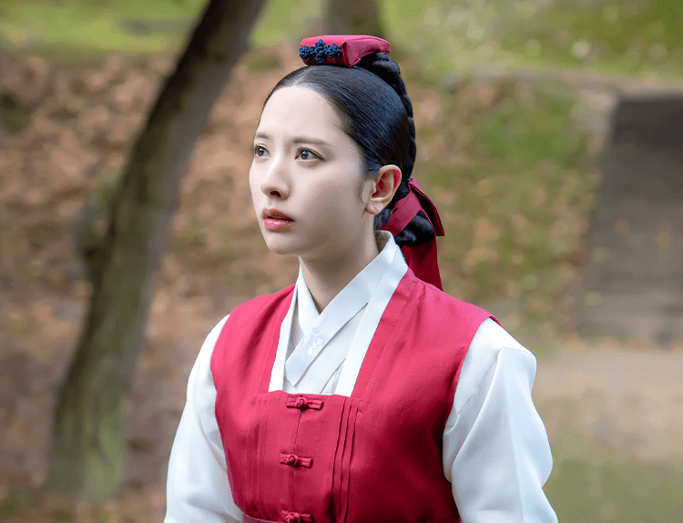 귀궁 ‘육성재X김지연’, 일촉즉발 긴장감 속 소환 의식 포착