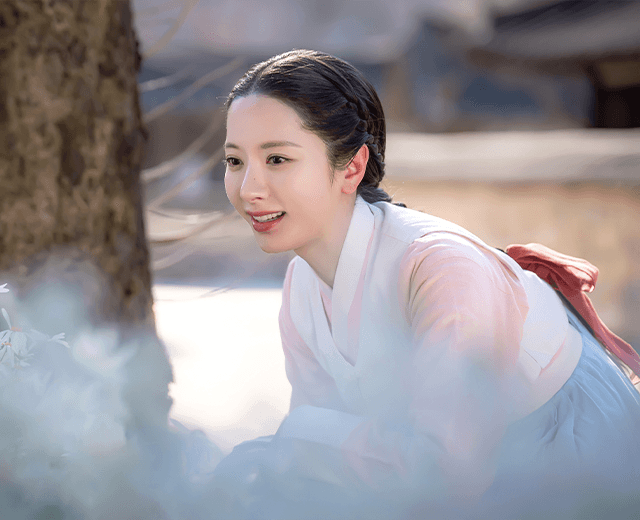 ‘육성재X김지연’, 설렘 경보 발령! 그림 같은 꽃길 데이트♥