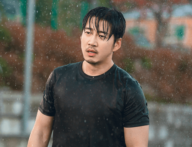 맑눈광 감독 ‘윤계상’X피지컬 천재 ‘김단’, 빗속 멱살 잡이!