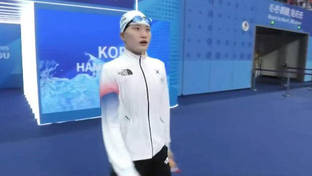 까다로운 8번 레인, 최선 다해 자신의 레이스 마친 한다경 [여자 자유형 400m 결승]
