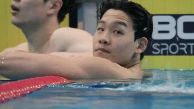 결승에 동반 진출하는 김영범과 김지훈 [남자 접영 100m 예선]