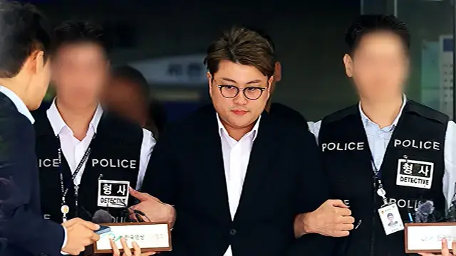 결국 구속된 '음주 뺑소니' 혐의 김호중... 일부 팬 "정치 이슈 은폐 용도" 주장