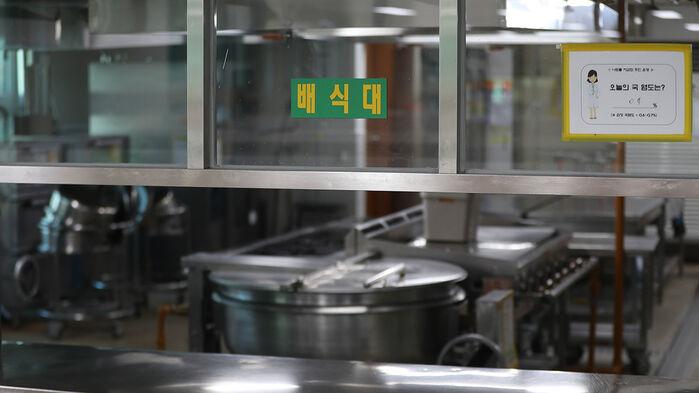 학교 조리실무사 '구인난'…수시채용에도 서울 결원율 12%