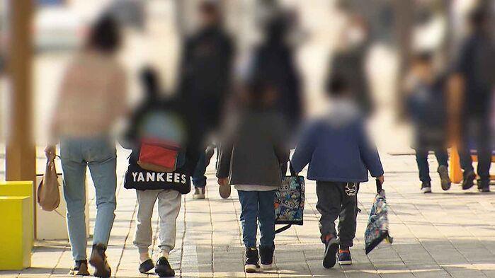"6세 미만 절반이 Hagwon"…외신도 꼬집은 한국 사교육