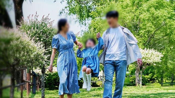 돈 때문에 친자소송 대리모…"소송 권리 남용" 첫 판결