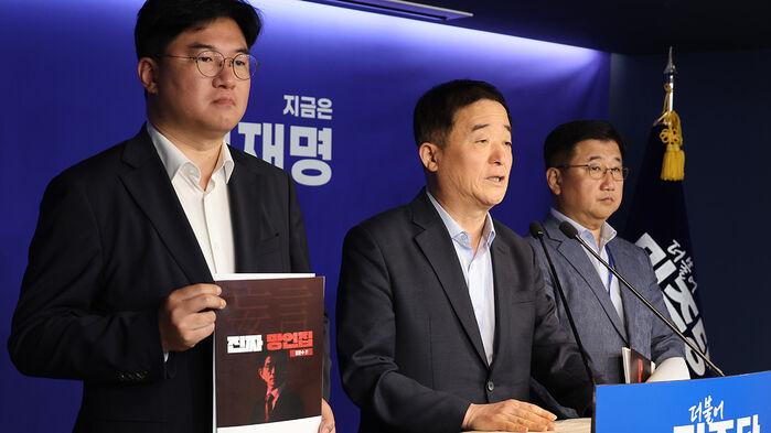 "여성 비하에 약자 조롱"…민주당, '김문수 망언집' 공개