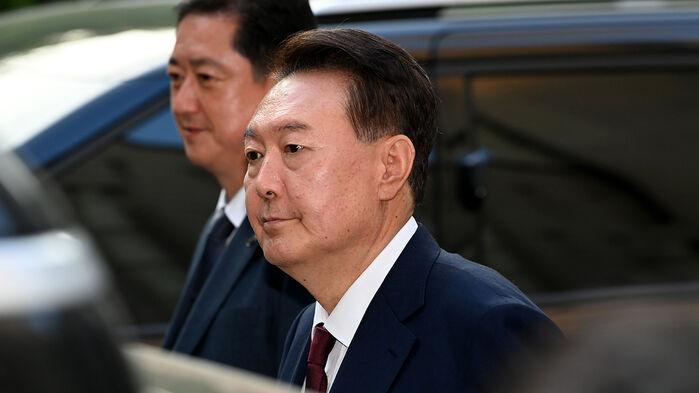 경찰 "경호처 비화폰 서버 기록·윤 전 대통령 휴대전화 확보"