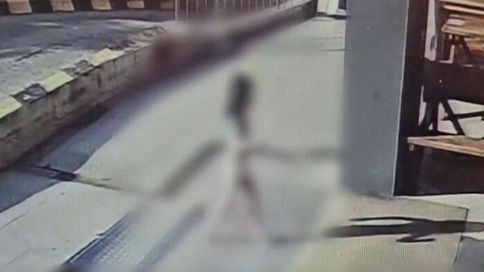 마트로 뛰어 들어온 아이 모습 깜짝…경찰 출동 무슨 일