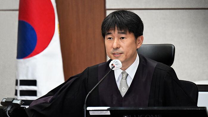 지귀연 "지인과 친목 모임"…'접대 의혹' 대법원에 소명