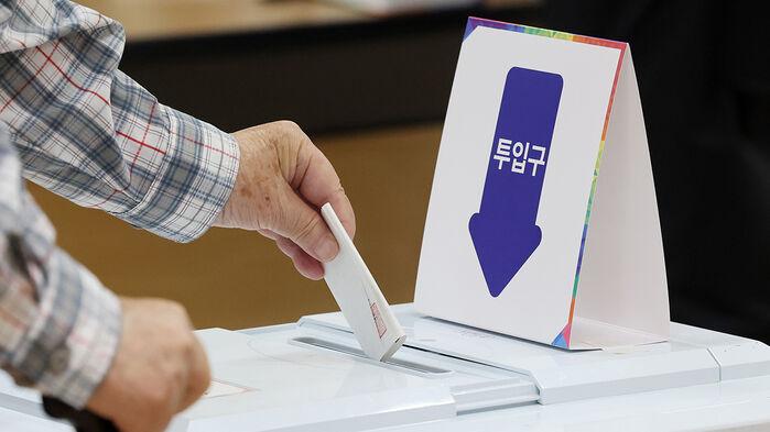 "자작극"이라더니…실수해놓고 멀쩡한 유권자 탓한 선관위