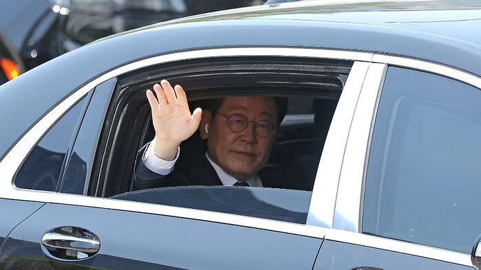 당분간 인천 사저에서 출퇴근…"길 너무 막지 마세요"