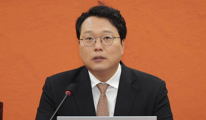 "통합 부르짖더니 취임 첫날 최전방 공격수를…" 작심 비판 