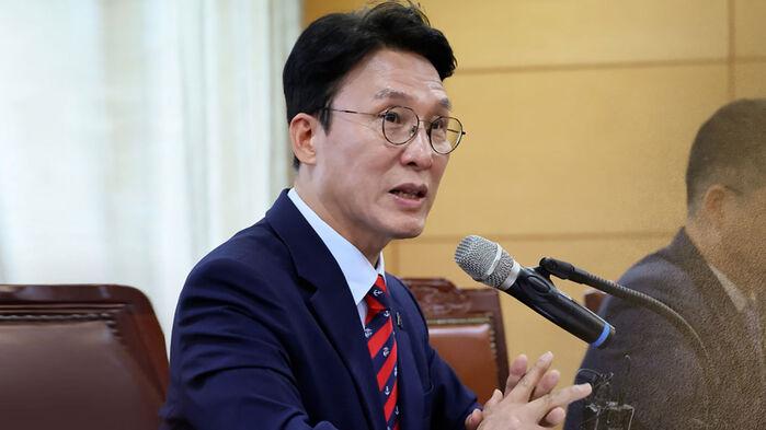 "궁금증 해소될 것" 해명 글 올린 김민석…이 내용 뺐다