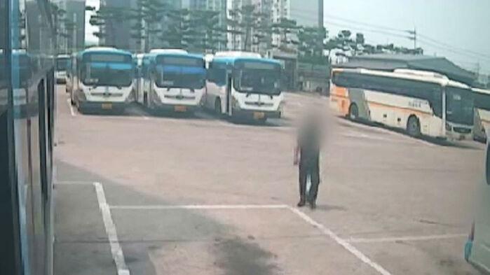 시내버스 주변 서성인 수상한 남성…충북 발칵 뒤집혔다