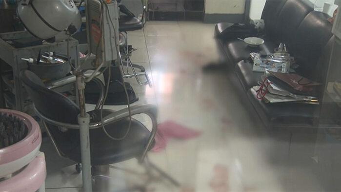 대낮 미용실 흉기 난동에 여성 중태…충격의 범인 '정체'