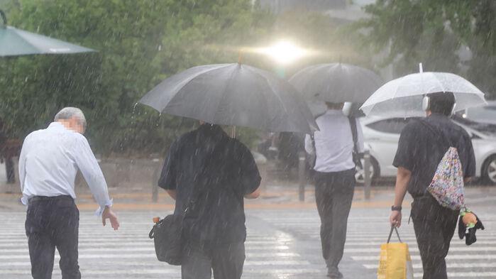 장마 끝났는데 폭우?…"폭우 절반은 장마 이후"