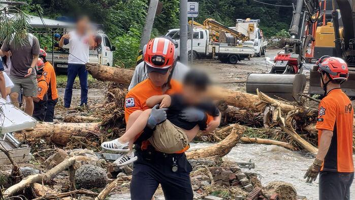 '극한 호우'에 쑥대밭 돼버린 가평…전국에서 14명 사망