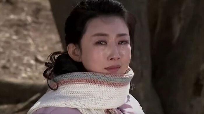 돈다발 대신 내복 주며 '헤어져!'…북한 드라마의 K화, 왜