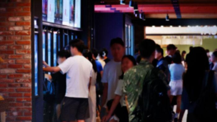 관객 안 돌아오고 OTT만 '불티'…영화관 줄줄이 폐관