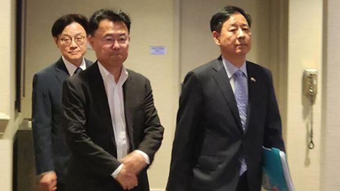 "일본의 1/3, 잘 방어했다" 자평…한국대표단 협상 뒷이야기
