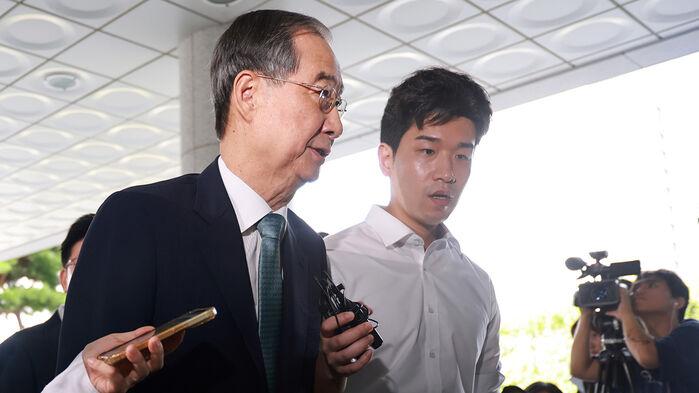 한덕수 내란특검 출석…'계엄 가담·방조' 피의자 조사