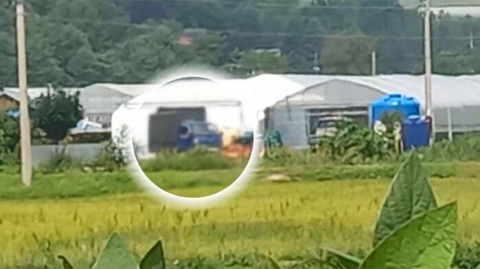 [단독] 비닐하우스 안 수상한 차량…박스갈이 딱 걸렸다