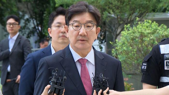 권성동 "통일교 총재에 인사는 했지만 금품 안 받았다"
