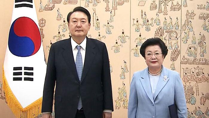 '대통령 당선 축하' 함께 나온 금거북이…돌연 휴가 냈다