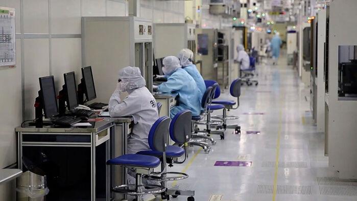 "삼성·SK에 부여한 자격 취소"…'4개월 후' 못 박자 발칵