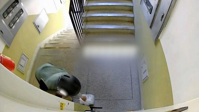 "배달 완료" 인증샷까지 남겼는데…1분 뒤 돌아와 '슥'