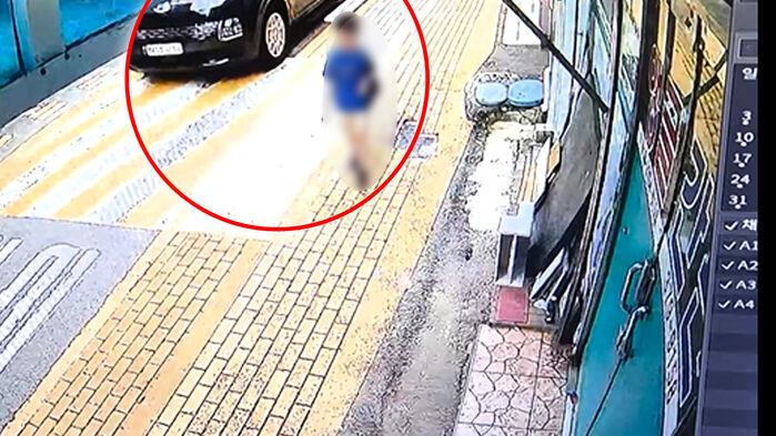 '유괴 시도' 반박하더니…경찰이 놓친 CCTV 속 범행 모습
