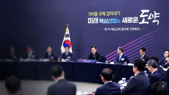 이 대통령 "AI학습 저작권 침해, 정부가 조정해야"