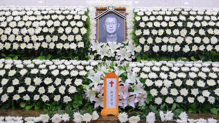 전유성 끝까지 지켰다…스케줄 바꾸며 간호한 개그우먼