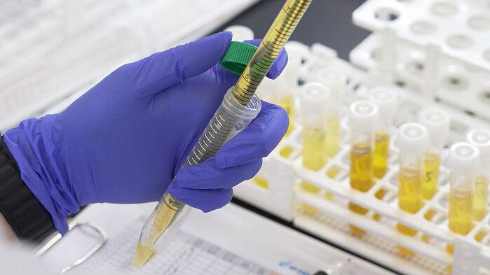 단 한 명을 위한 도전…그들은 1%의 기적을 택했다