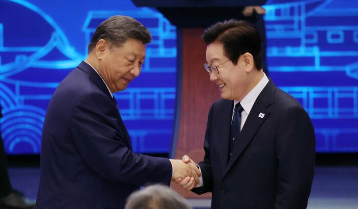 한중 정상 첫 회담…"전략적 소통 강화 기대"