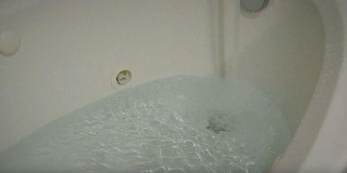 "사실상 산채로 삶아졌다" 경악…호텔 욕실서 무슨 일