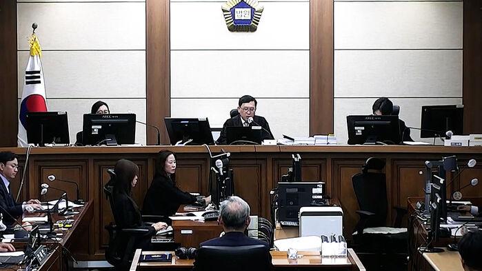 이상민 법정에서 과태료 처분…"이런 일 처음" 무슨 일?