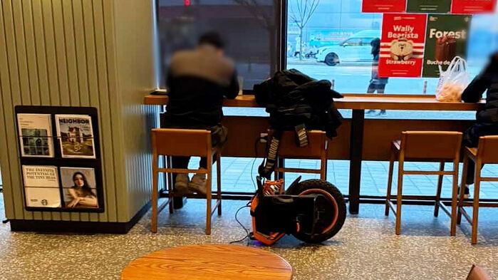 카페서 포착된 모습 '경악'…"너무 위험" 무슨 일