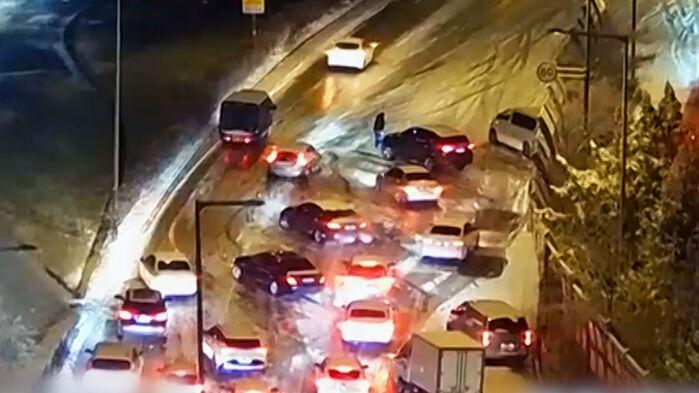 폭설에 '오세훈 때리기'…추미애 "눈 안 치우고 팔짱?"