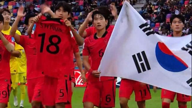 부상으로 귀국한 박승호를 위해 세리머니 펼친 대한민국 선수단 [대한민국 vs 나이지리아]