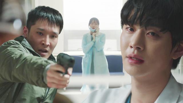  “서우진은 지금 어딨어?”